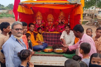 बड़े उत्साह से ग्राम ननकटठी में भगवान जगन्नाथ की शोभायात्रा निकाली गई !!