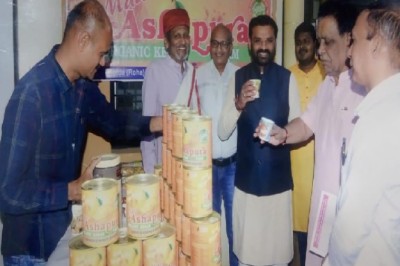 आम की बागवानी का पारंपरिक तरीका छोड़ प्रोसेसिंग शुरू की !!