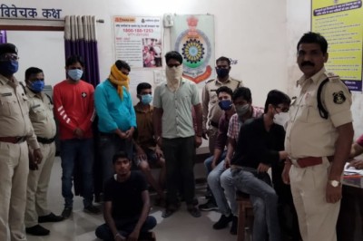 *अमलेश्वर थाने में शराब पीने वालों के विरुद्ध ताबड़तोड़ कार्यवाही *