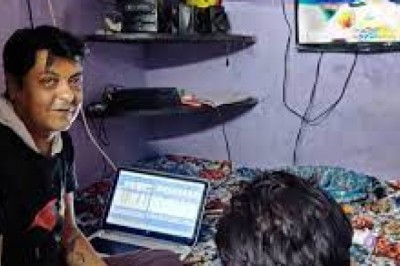 अचानक पुलिस पहुंची तो मुस्कुराने लगा बदमाश