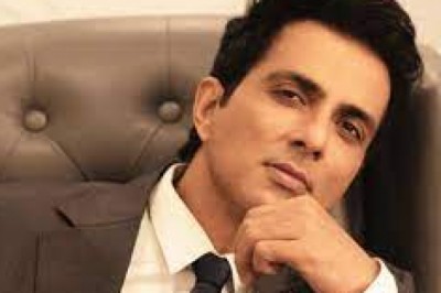एक्टर सोनू सूद से फैन ने ट्वीट कर मांगे एक करोड़, एक्टर ने मजेदार अंदाज में दिया जवाब