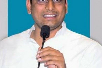 विधायक देवेंद्र यादव की पहल से संधारण हो रहा खुर्सीपार का ऑडिटोरियम !!