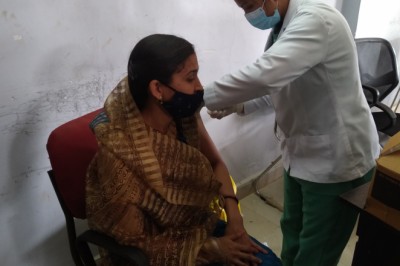 1.21 लाख लोगों ने लिया कोविड टीके का पहला डोज़