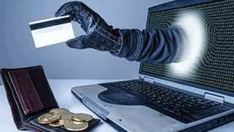 अगर फोन में रखते हैं ATM पिन, आधार कार्ड और पैन तो हो जाएं अलर्ट