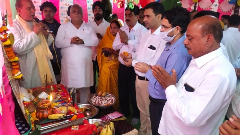 निगम में विराजे कर्म के देवता भगवान विश्वकर्मा, विधायक,महापौर,आयुक्त और सभापति ने की पूजा अर्चना