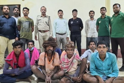 टाईगर रिजर्व क्षेत्र में जंगल की अवैध कटाई करने वाले 09 आरोपियों को वन विभाग ने घेराबंदी कर पकडा, भेजे गये जेल