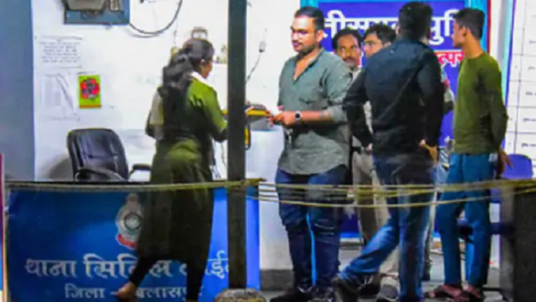 'बार' पार्टी के बवालिया अफसरों पर कार्रवाई:ट्रांसफर के बाद भी तीन महीने से ज्यादा जमे दो DSP रातोंरात भेजे गए दूसरे शहर, भूगोल बार में विवाद के बाद DGP की फटकार का असर