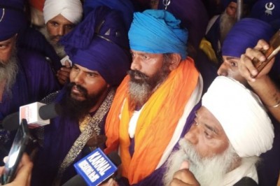 सिंघु बार्डर पर युवक की बर्बर हत्या का मामला:सरेंडर से पहले बोले निहंग सरबजीत सिंह- गुरु की बेअदबी करते जितने पकड़े जाएंगे उन्हें ऐसे ही सजा दी जाएगी