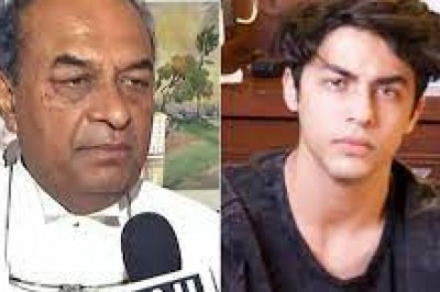 तीसरे  वकील की एंट्री :- गुजरात दंगों का केस लड़ चुके पूर्व अटॉर्नी जनरल मुकुल रोहतगी पर शाहरुख का दांव, एक सुनवाई की 10 लाख है फीस