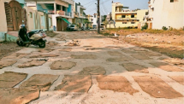 अंबेडकर नगर वार्ड में सड़क बनाने की ली अनुमति, उसे शांति नगर में बना दिया