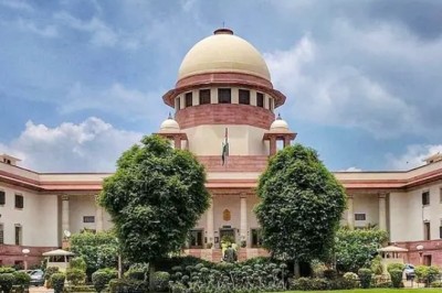 UAPA के तहत आरोपी वकीलों और पत्रकार को SC से राहत, कड़ी कार्रवाई न करने का आदेश