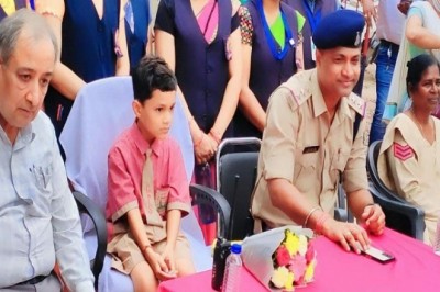 पुलिस स्टाफ की समस्याएं सुनी; वीकली ऑफ की मांग पर मुस्कुराया, पूरा करने का आश्वासन दिया