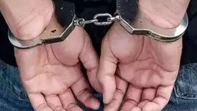 200 जुआरी ग्रुप बनाकर खेल रहे थे जुआ, सिर्फ 40 पकड़ाए