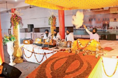 552वां प्रकाश पर्व:शबद कीर्तन, अरदास के बाद सजा दीवान, समाज ने गुरु के धर्म पर अडिग रहने और सेवा की सीख को दोहराया