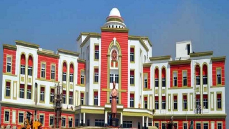 छत्तीसगढ़ स्वामी विवेकानंद तकनीकी विश्वविद्यालय का हाल ऑनलाइन हुई परीक्षा तो 16 साल से बीई की पढ़ाई कर रहे 5034 स्टूडेंट्स बने इंजीनियर