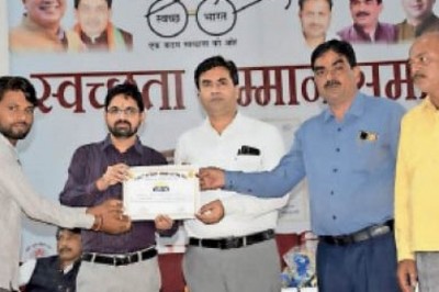 स्वच्छता कर्मचारियों का हुआ सम्मान:बीआईटी हॉल में आयोजित समारोह में विधायक, मेयर व आयुक्त ने 130 लोगों का बढ़ाया गौरव