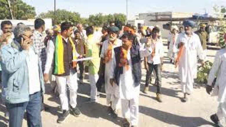 यहां कांग्रेस के दो नेताओं की आपस में ठनी, पति को गिरफ्तारी से बचाने महिला विधायक ने घेरा थाना, कहा राजनीतिक षड्यंत्र है...