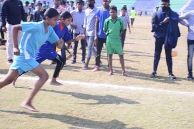 छत्तीसगढ़ युवा आयोग के अध्यक्ष श्री जितेंद्र मुदलियार ने किया संभाग स्तरीय खेल सांस्कृतिक एवं बौद्धिक प्रतियोगिता का उद्घाटन