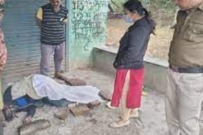 पत्थर से सिर कुचल कर युवक की हत्या