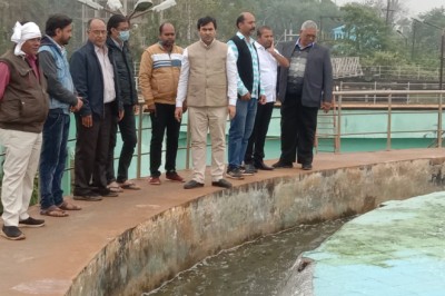 शहर में 42 एम एल डी फिल्टर प्लांट में जला केबल में हुआ सुधार।विधायक एवं महापौर ने जायजा लिया: