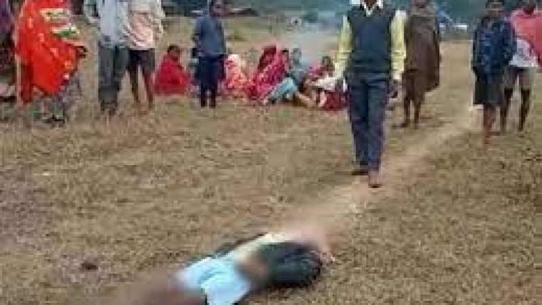 नक्सलियों ने गला घोंटकर मार डाला