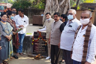 क्षेत्र के लोगों को मिलेगी नाली की सुविधा,6.76 लाख की लागत से विकास कार्य के लिए महापौर ने किया भूमिपूजन