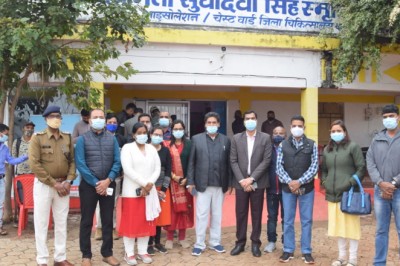 प्रिकाशन डोज लगवाकर संक्रमण से निपटने को कोरोना योद्धा तैयार