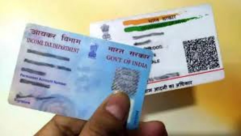भारतीय स्टेट बैंक (SBI) ने अपने ग्राहकों को अलर्ट किया - पैन को आधार से लिंक करना अनिवार्य