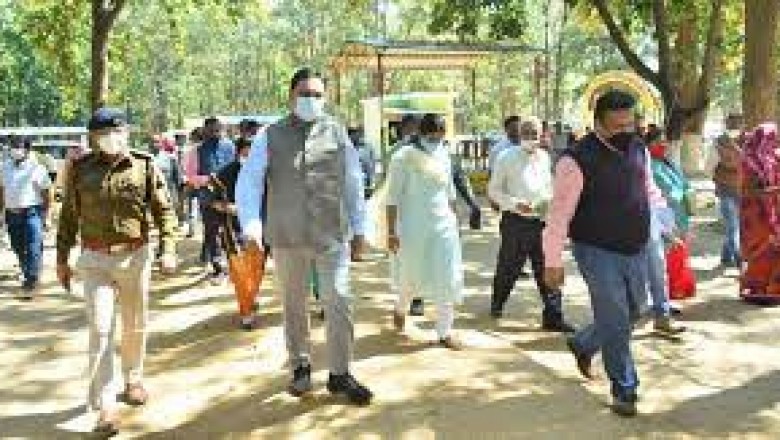 दुर्ग के नए संभागायुक्त महादेव कावरे ने गौठानों के निरीक्षण के लिए पहुंचे