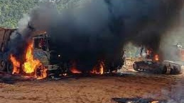 छत्तीसगढ़ के बीजापुर जिले में माओवादियों  ने उत्पात मचाया