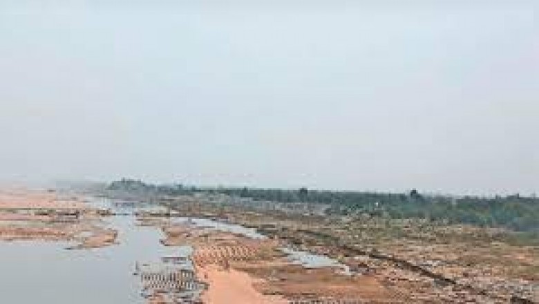 महासमुंद -  बेमौसम बारिश ने नदी में खेती करने वाले किसानों को चिंता में डाला