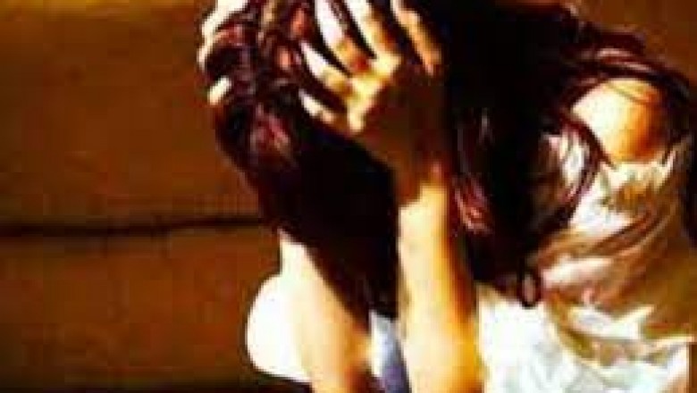 भोपाल - पड़ोस में रहने वाले युवक ने खाना देने आई  महिला के साथ दुष्कर्म किया