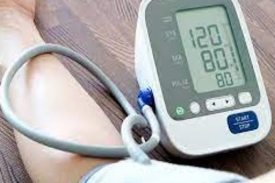 High BP के मरीज इन 6 चीजों से फौरन करें तौबा,