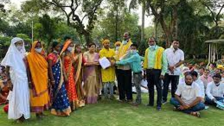 जंगल बचाने 300 किमी चल राजधानी पहुंचे आदिवासी