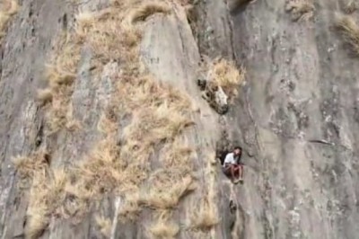 केरल में- युवक पहाड़ी पर बीच में 2 दिन फंसा रहा,ट्रैकिंग के दौरान फिसला था पैर
