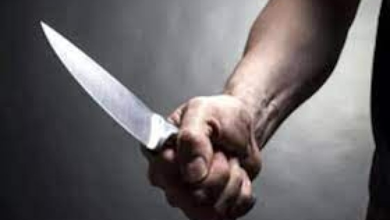 शख्स ने की अपनी बेटी और पत्नी की हत्या,