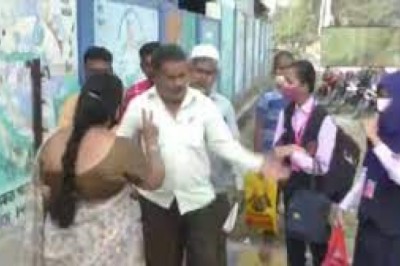 ​​​​​​​हिजाब के साथ स्कूल में नो एंट्री