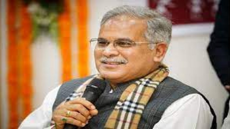 मुख्यमंत्री भूपेश बघेल ने मासिक रेडियो वार्ता लोकवाणी की 26वीं कड़ी में उद्योग, व्यापार और कारोबार से जुड़े विषयों पर बात की