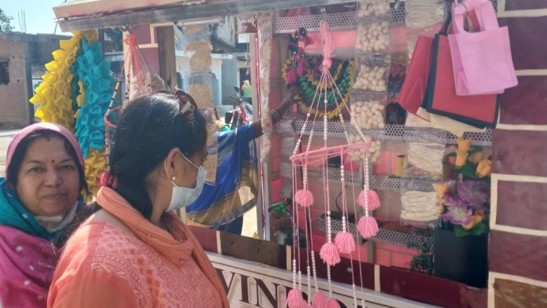 विंडो से जुड़ रही है और भी महिलाएं,