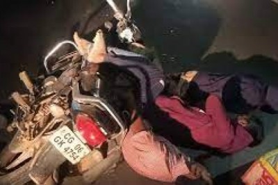 छत्तीसगढ़ के महासमुंद में सड़क हादसे में मां-बेटा सहित 4 लोगों की मौत
