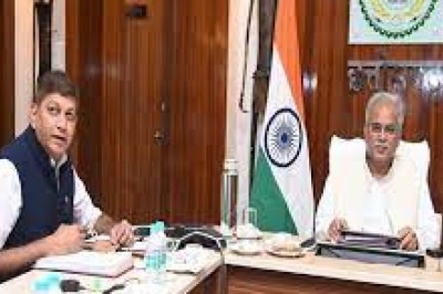 रायपुर के सिविल लाइंस स्थित CM हाउस में कैबिनेट की बैठक