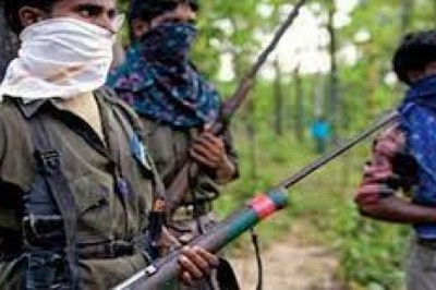 पुलिस और नक्सलियों के बीच जबरदस्त मुठभेड़
