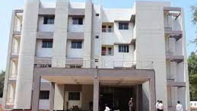 दुर्ग जिला मुख्यालय में 52 यूनिट की क्षमता वाला जी प्लस थ्री ट्रांजिट हॉस्टल भवन बनकर तैयार