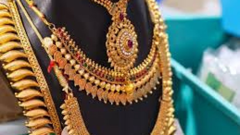 आज सोने और चांदी की कीमतों में आया काफी उछाल,