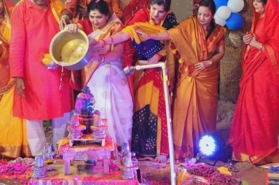 नीलू संजय सिंह द्वारा आयोजित कार्यक्रम सिंधिया नगर में महाशिवरात्रि का त्योहार हर्षोल्लास पूर्वक मनाया,