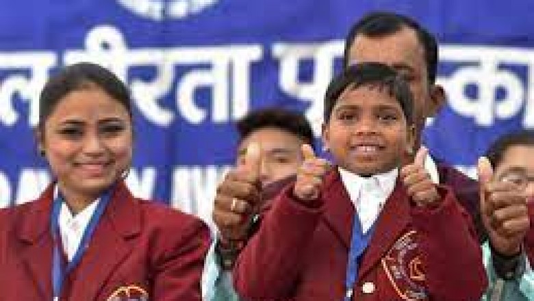 युद्ध के बीच बहादुरी के किस्से,
