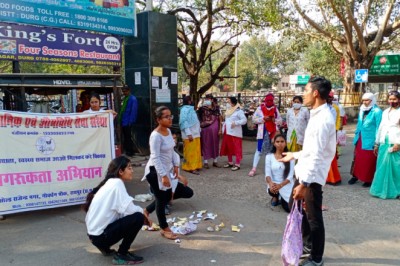नुक्‍कड़ नाटक के जरिये लोगो को स्वच्छ्ता का दिया संदेश: