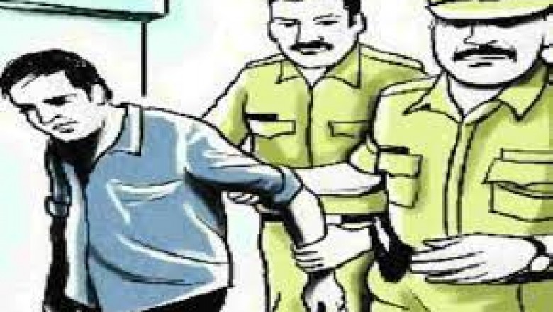 युवती से चाकू दिखाकर छेड़छाड़ करने वाला युवक गिरफ्तार
