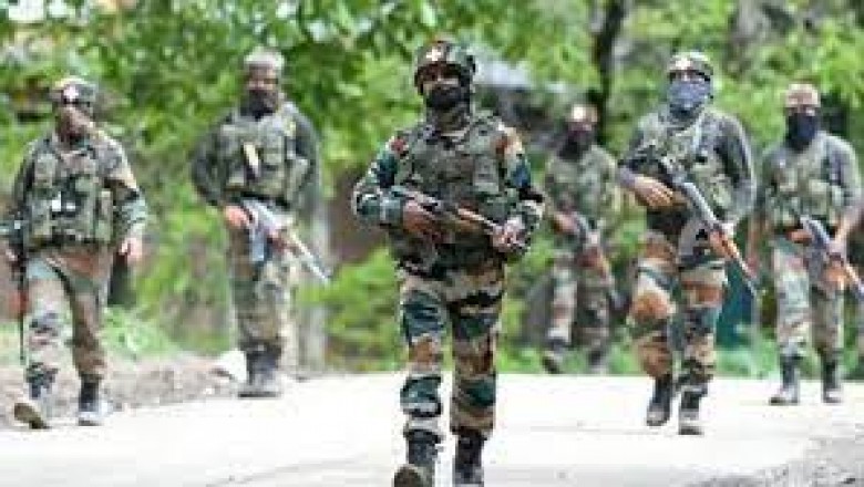 जम्मू-कश्मीर में सुरक्षाबलों और आंतकियों के बीच मुठभेड़ में बड़ी कामयाबी मिली