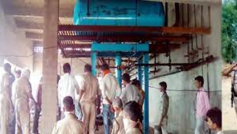 जबलपुर में  खमरिया इस्टेट में क्लोरीन गैस के रिसाव से हड़कंप